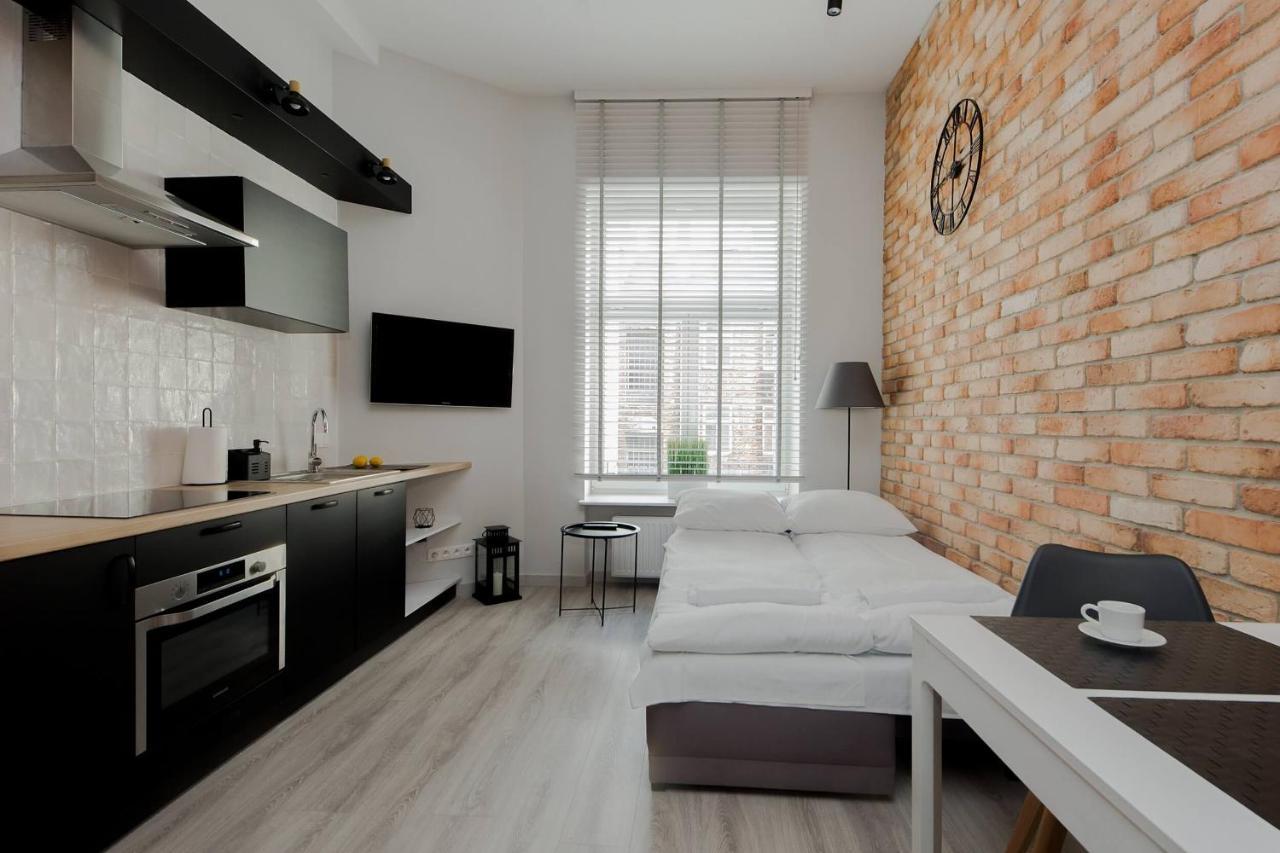 4 Eco Apart Chateau Jagiellonska 22 Warszawa Old Town Esterno foto