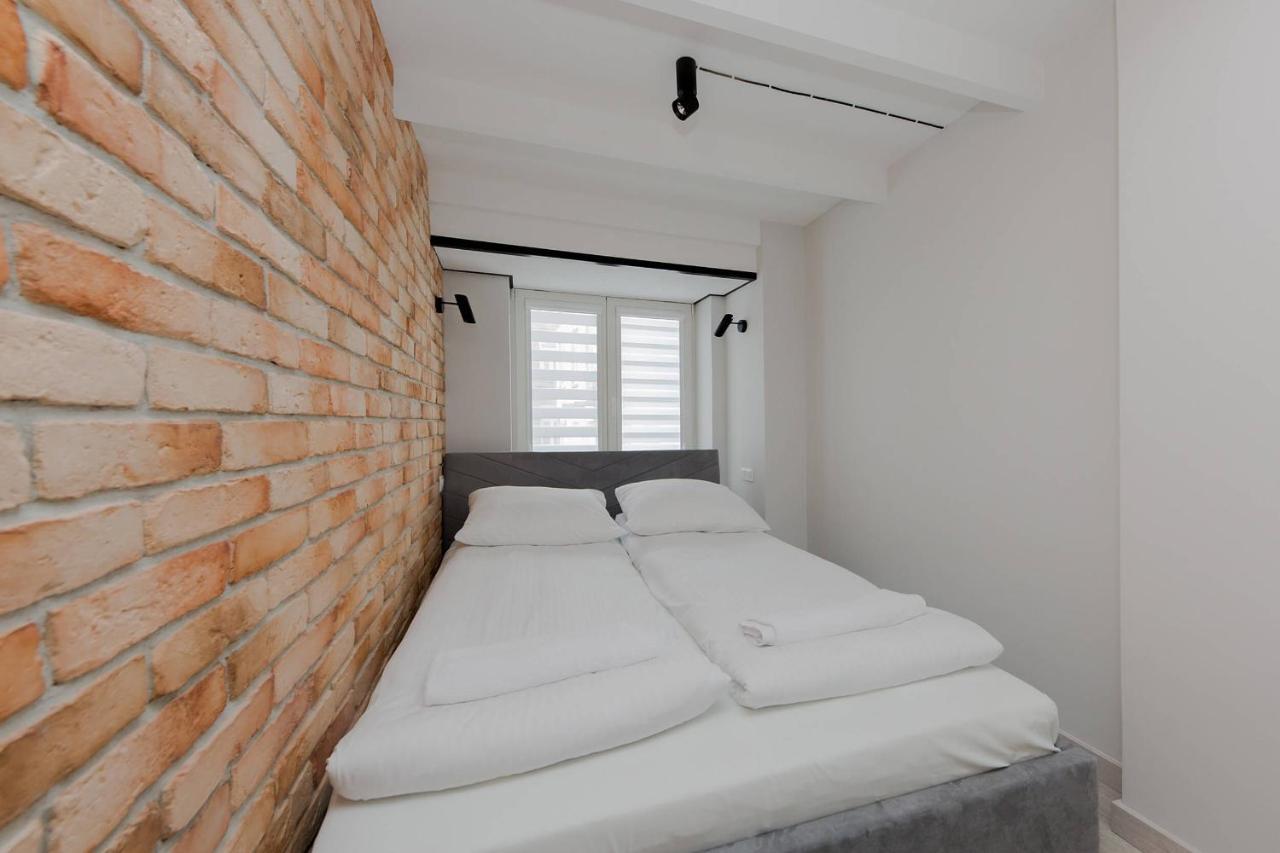 4 Eco Apart Chateau Jagiellonska 22 Warszawa Old Town Esterno foto
