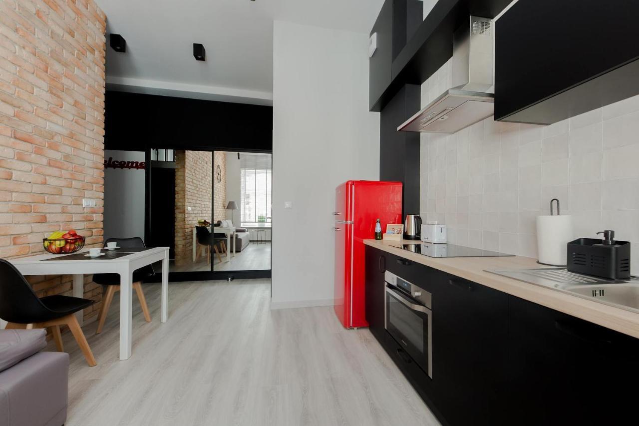 4 Eco Apart Chateau Jagiellonska 22 Warszawa Old Town Esterno foto