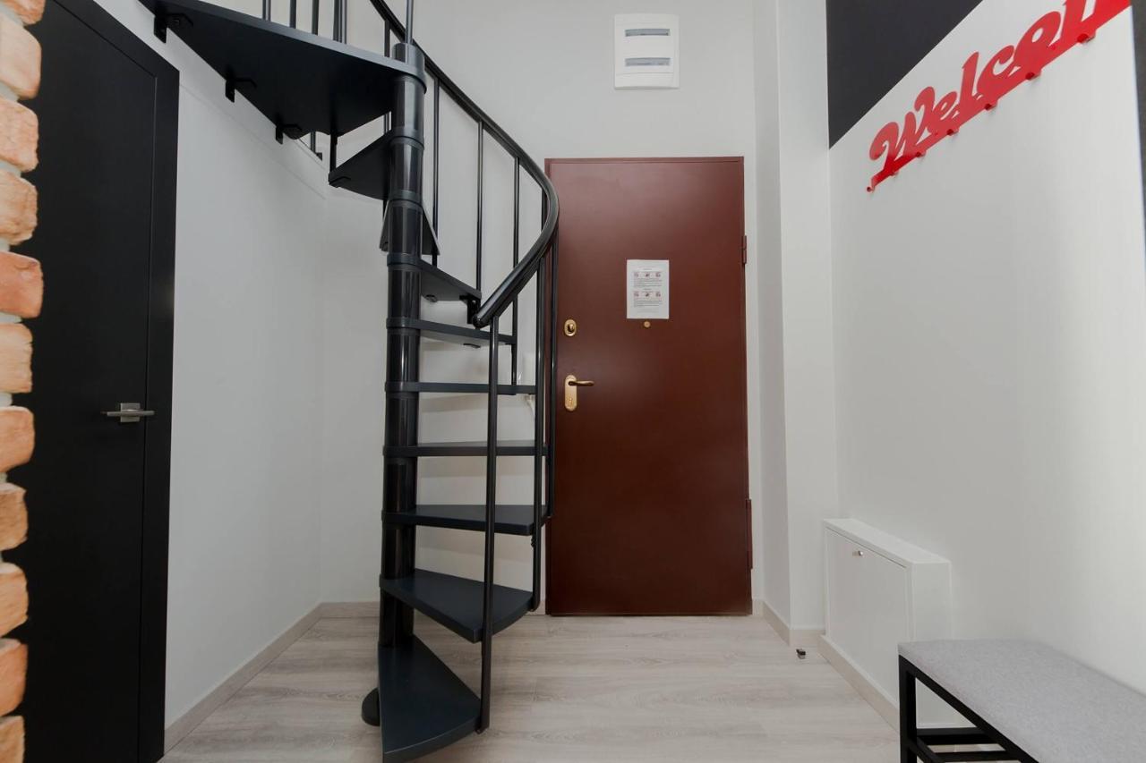 4 Eco Apart Chateau Jagiellonska 22 Warszawa Old Town Esterno foto