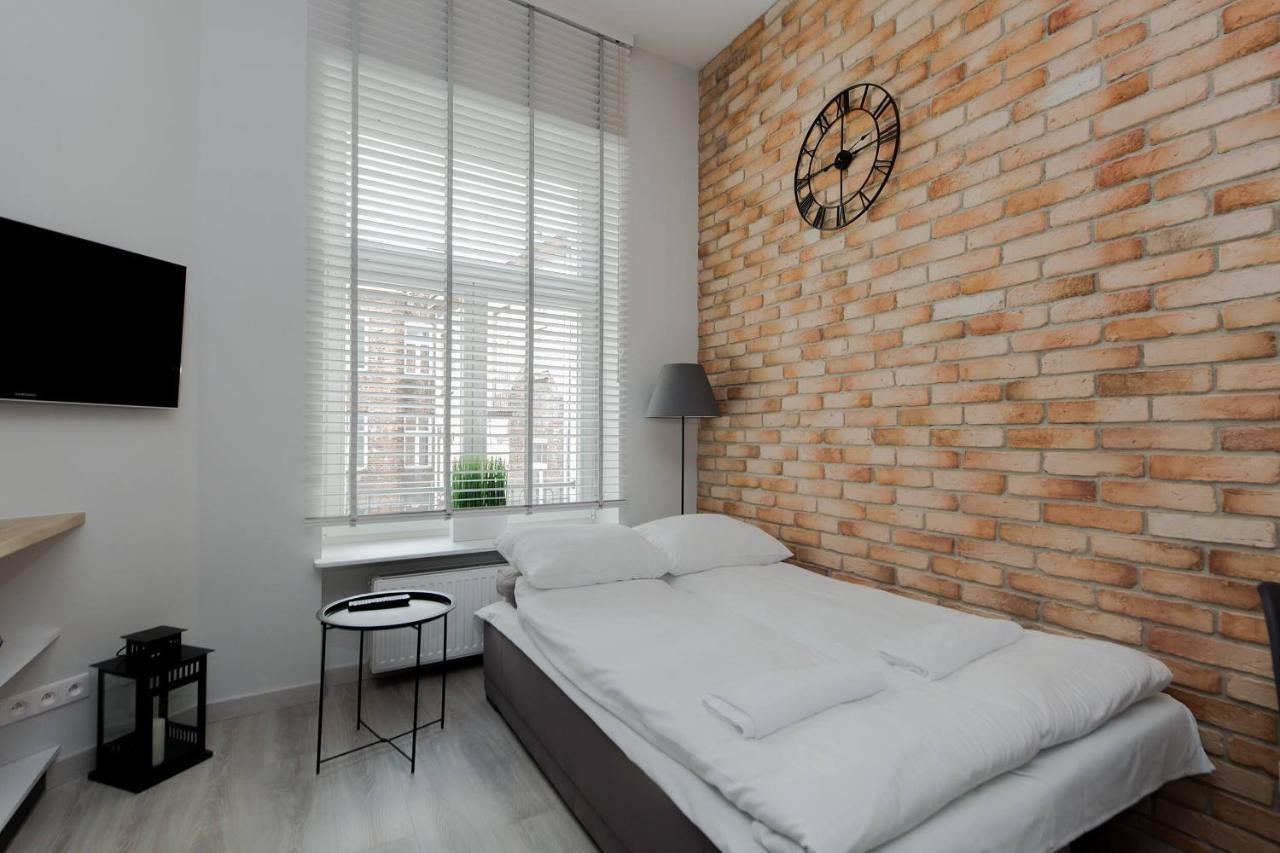 4 Eco Apart Chateau Jagiellonska 22 Warszawa Old Town Esterno foto